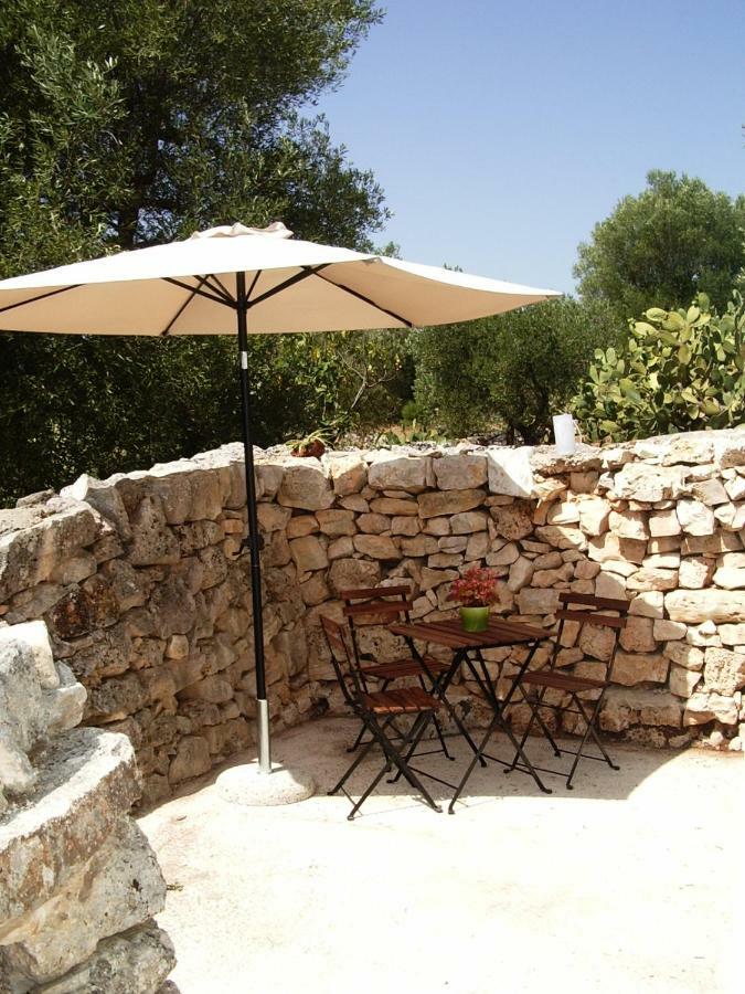Il Giardino Di Viola Acomodação com café da manhã Ceglie Messapica Exterior foto