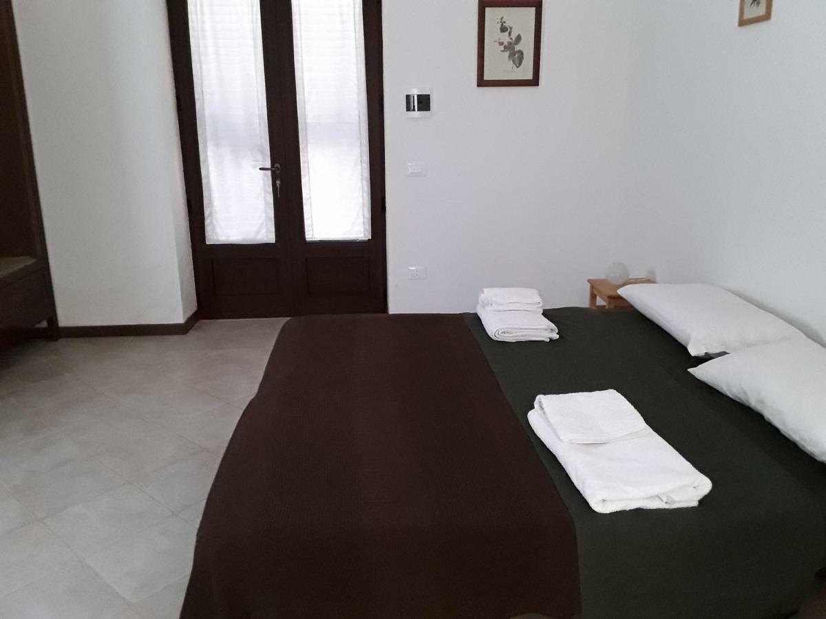 Il Giardino Di Viola Acomodação com café da manhã Ceglie Messapica Exterior foto
