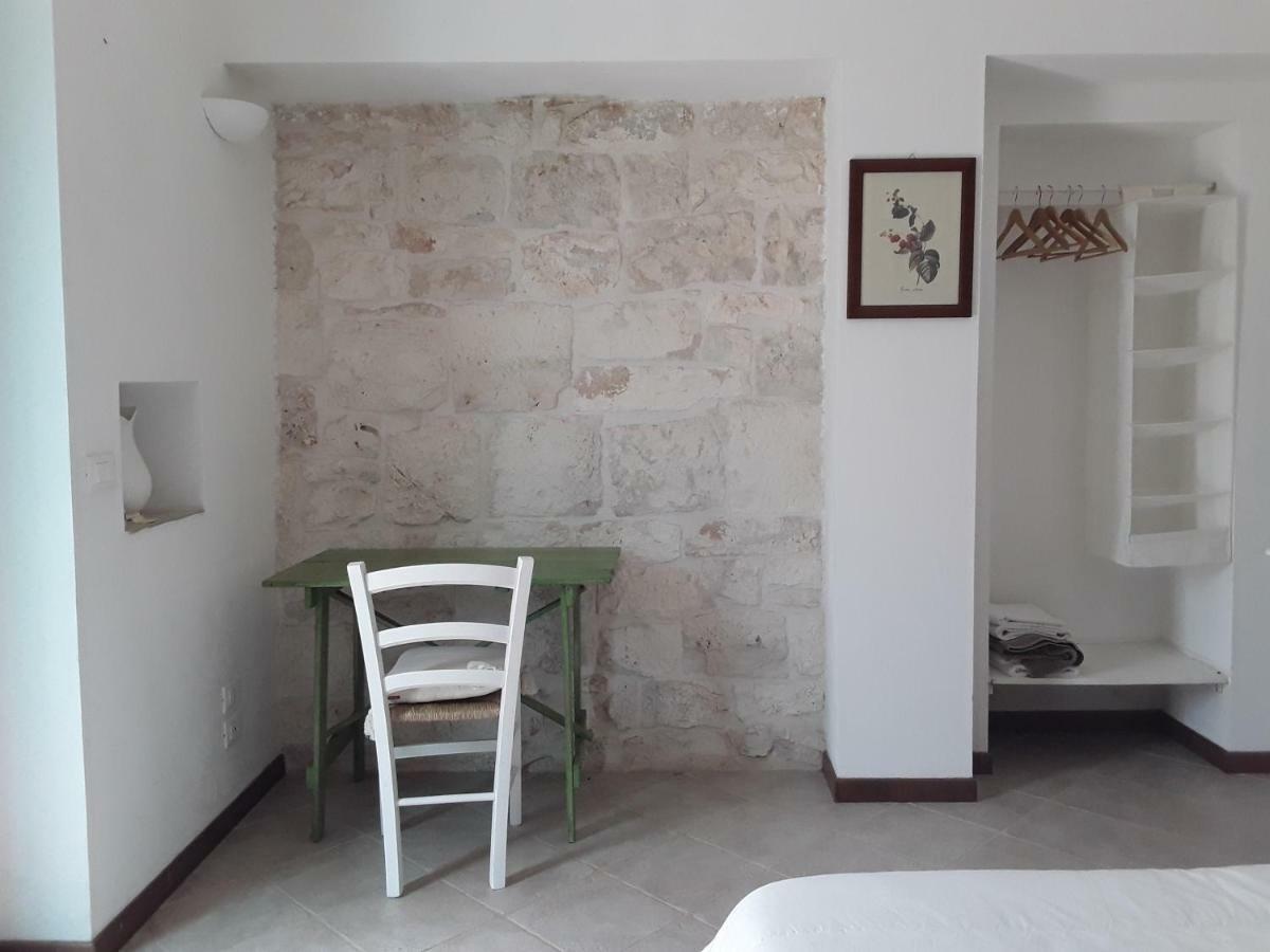 Il Giardino Di Viola Acomodação com café da manhã Ceglie Messapica Exterior foto